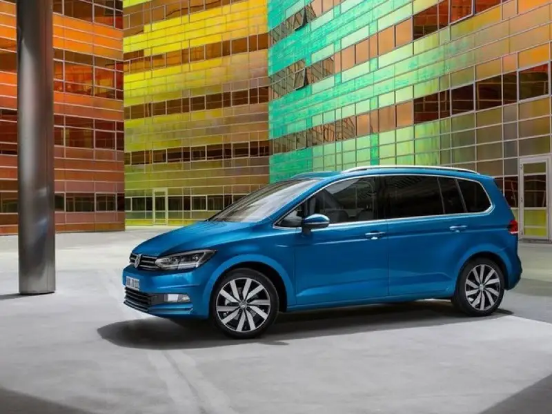 VW Touran 1,5l TSI IQ.DRIVE DSG-7