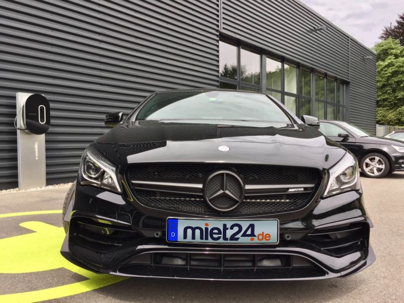 Mercedes Benz CLA 45 AMG*