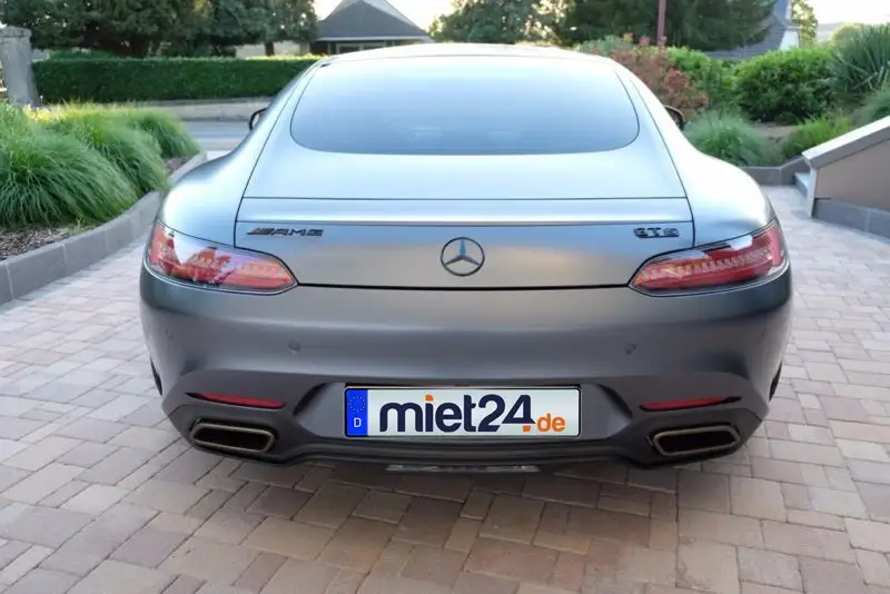 Mercedes Benz GTS-8
