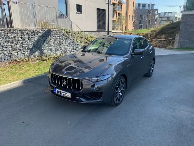 Maserati Levante 350 Essence-7