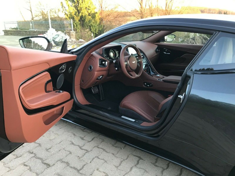 Aston Martin DB11 Volante V8*-3