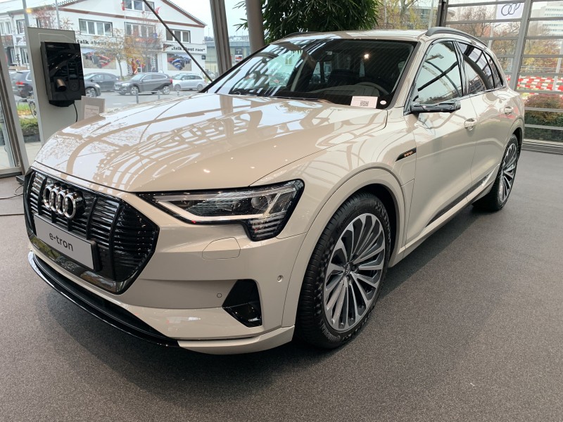 Audi e-tron 55 quattro S line*