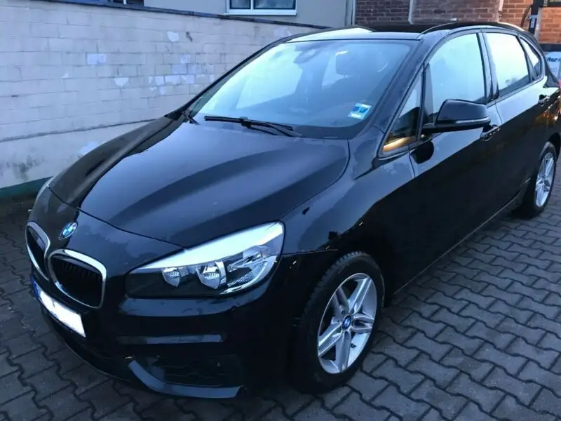 BMW 220d xDrive Gran Tourer Advantage-9