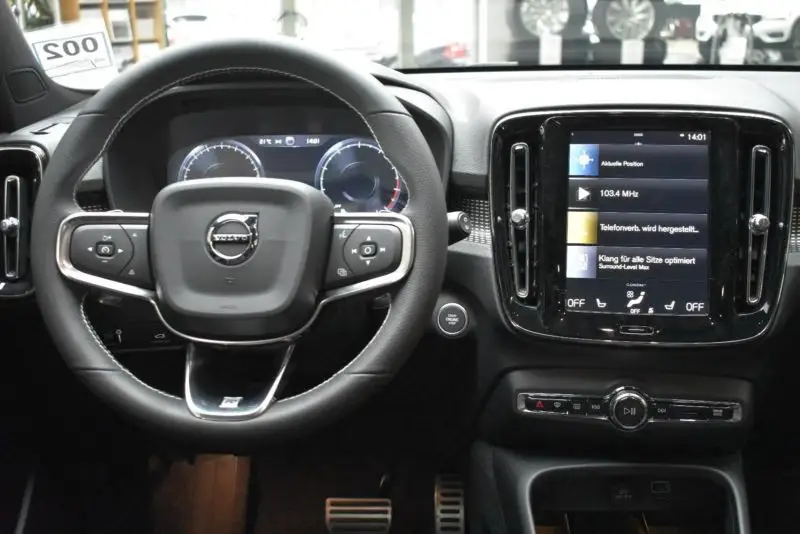 Volvo XC40 Recharge T5 Ultimate Dark-11