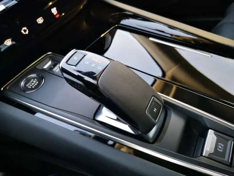 Peugeot 508 SW GT PureTech 130 EAT8-9