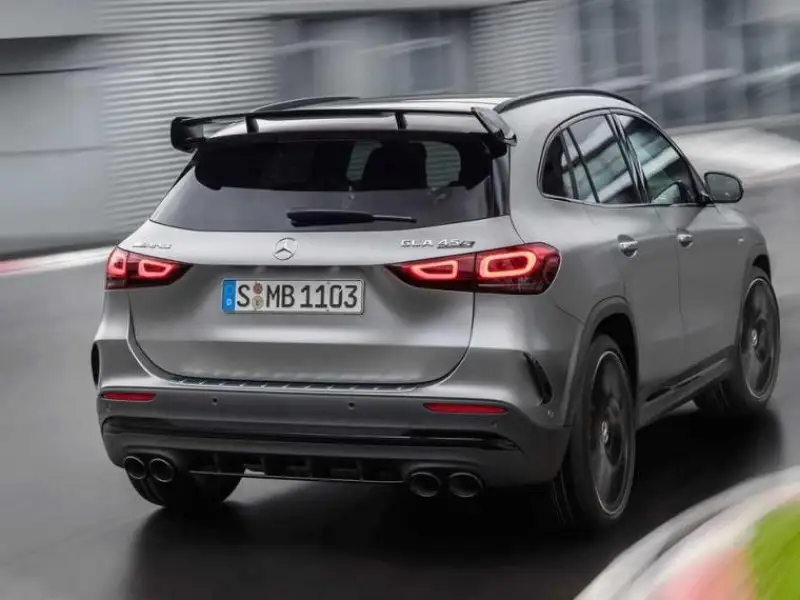 Mercedes Benz GLA AMG 45 4MATIC+-7