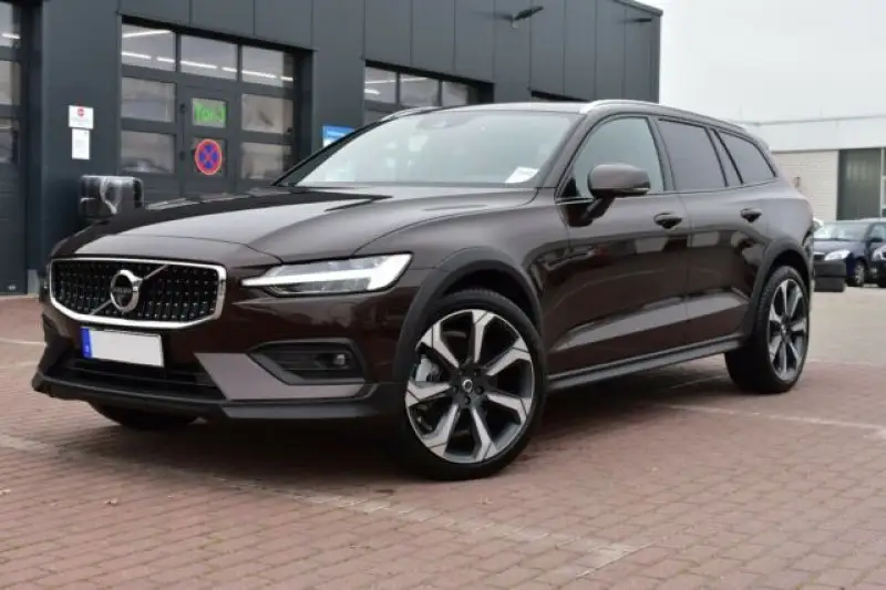Volvo V60 B4 AWD Geartronic Cross Country Pro-7