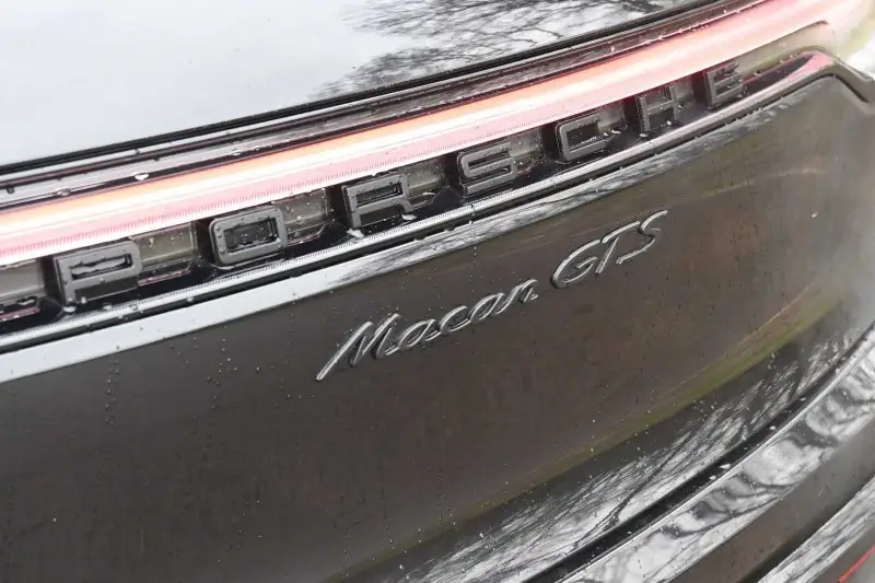 Porsche Macan GTS-10