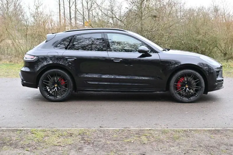 Porsche Macan GTS-8