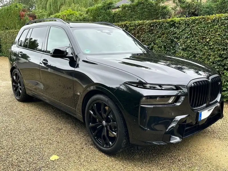 BMW X7 M60i xDrive-7