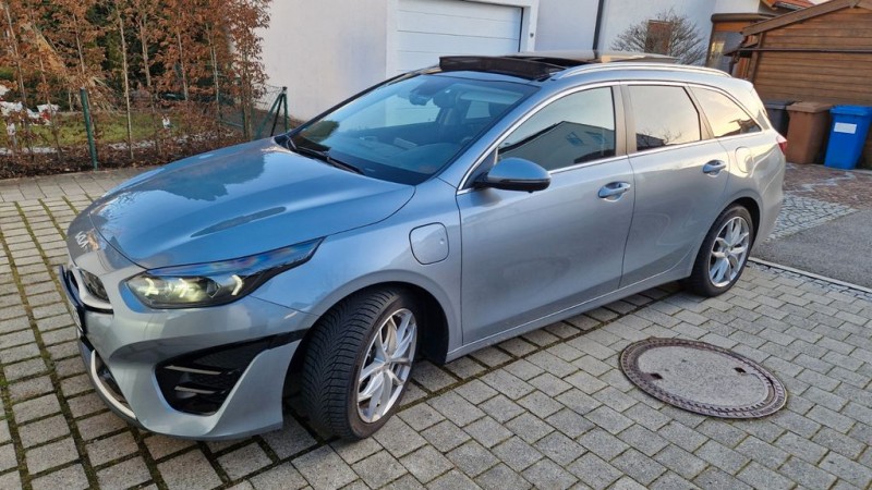 Kia Ceed Sportswagon  1,6 DCT6 Platinum*