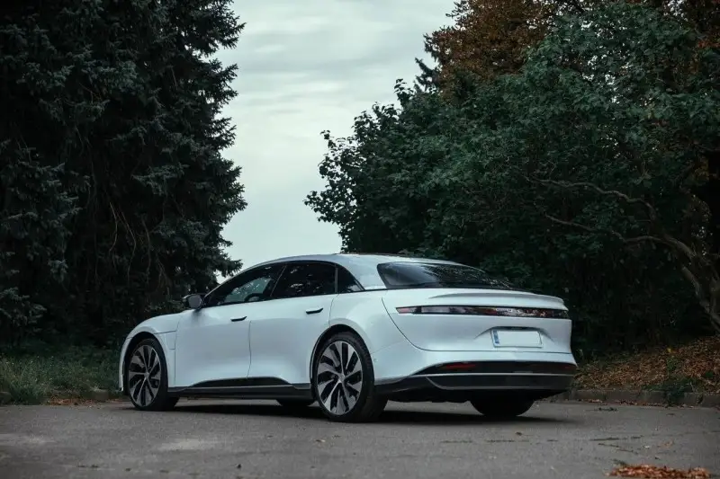 Lucid Air Grand Touring-8